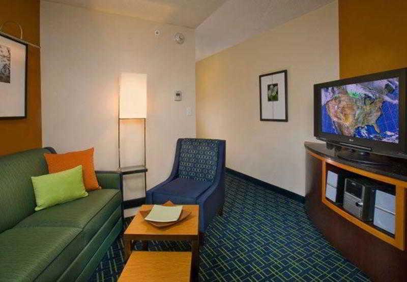 Fairfield Inn And Suites By Marriott Oklahoma City Airport Экстерьер фото