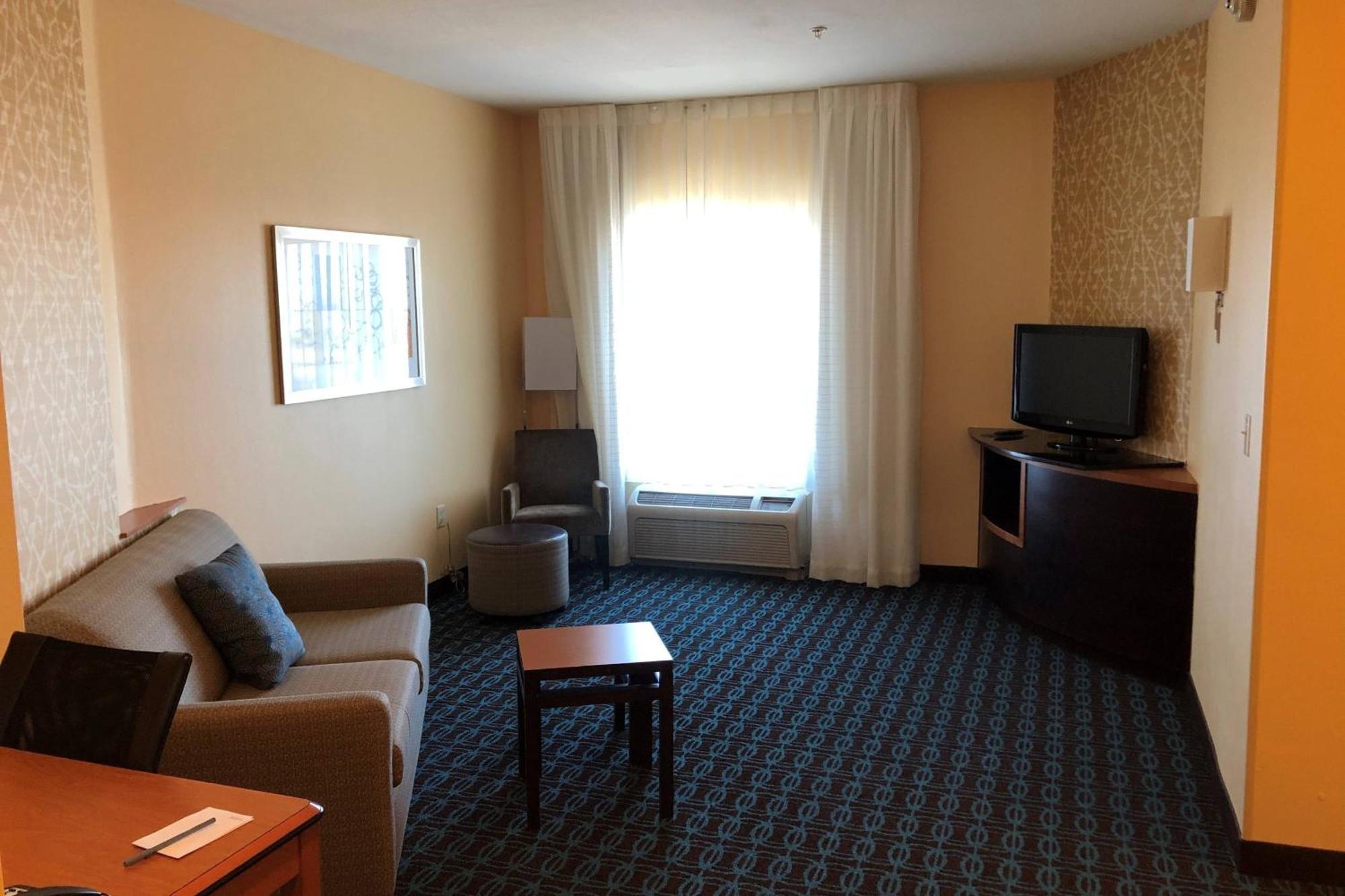 Fairfield Inn And Suites By Marriott Oklahoma City Airport Экстерьер фото