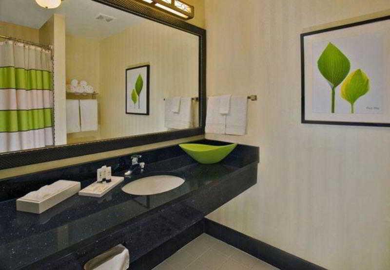 Fairfield Inn And Suites By Marriott Oklahoma City Airport Экстерьер фото